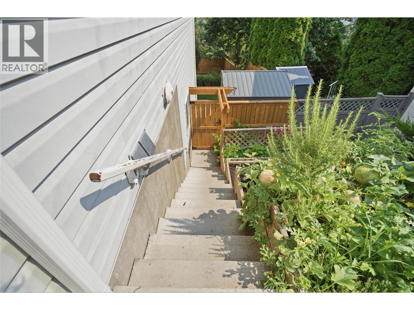  2142 Shannon Woods Way, West Kelowna