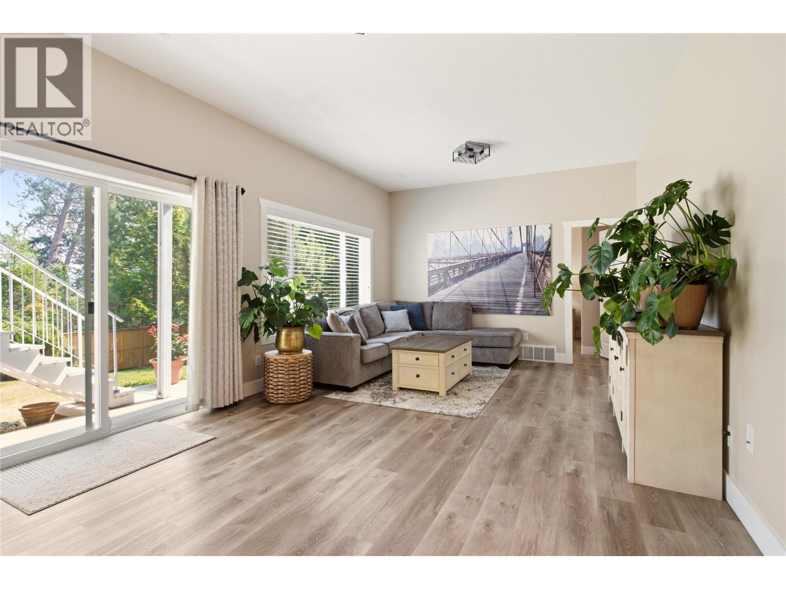 2142 Shannon Woods Way, West Kelowna