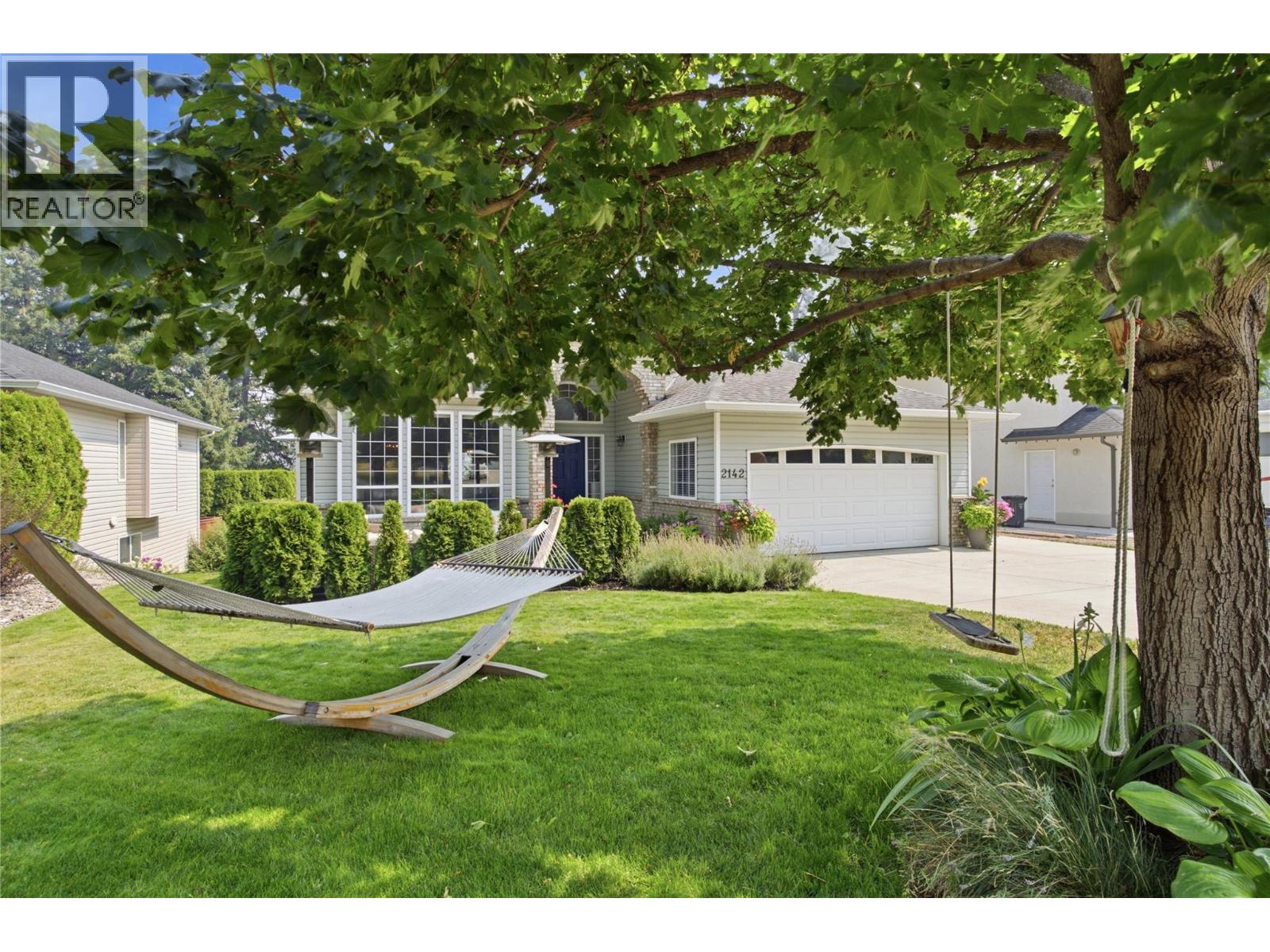  2142 Shannon Woods Way, West Kelowna