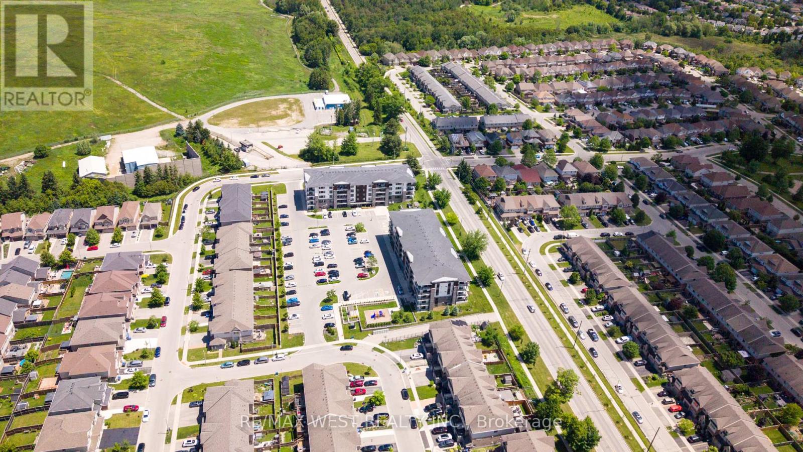 #207 108 SUMMIT RIDGE DRIVE - 3