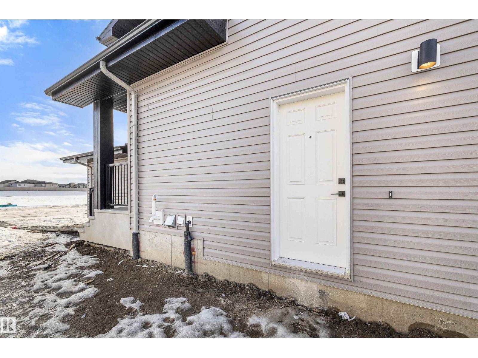 19428 25 AV NW - 54