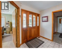 Dining nook - 5725 Taghum Frontage Road, Taghum, BC V1L6X9 Photo 21