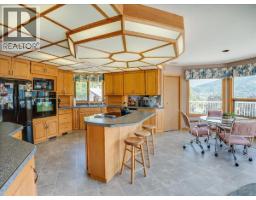 2pc Bathroom - 5725 Taghum Frontage Road, Taghum, BC V1L6X9 Photo 16