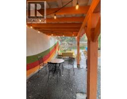 10356 Bottom Wood Lake Road, Lake Country, BC V1Y6N8 Photo 9