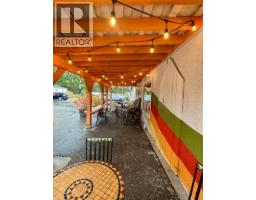10356 Bottom Wood Lake Road, Lake Country, BC V1Y6N8 Photo 8