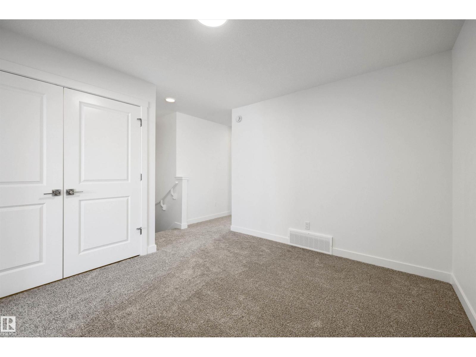 18859 29 AV NW - Image 24