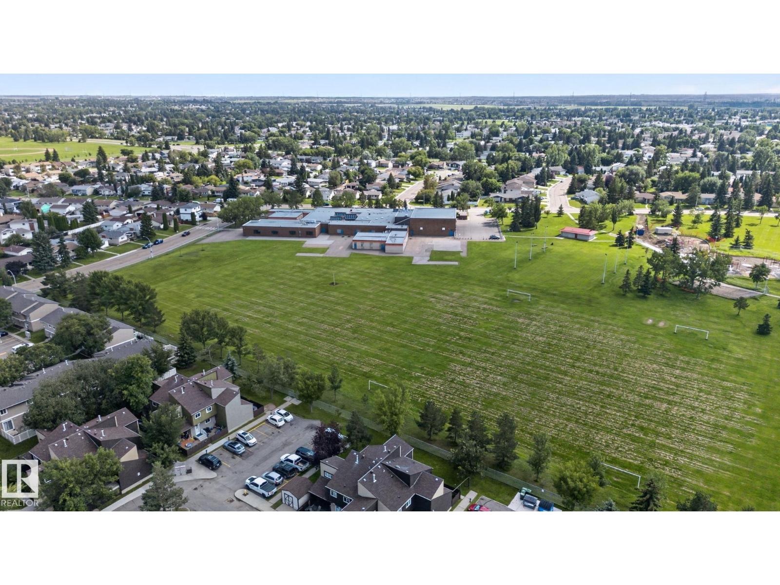 8031 27 AV NW, Meyonohk, Edmonton photo 5