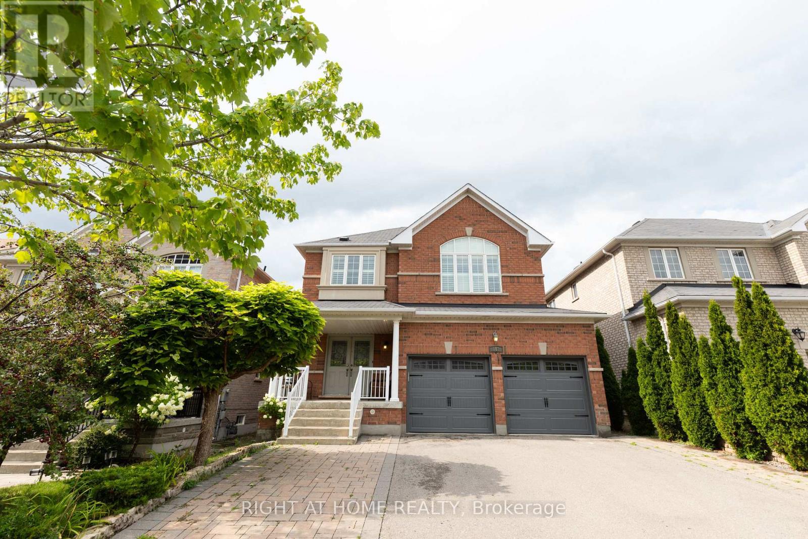 182 MAURIER BOULEVARD, Vaughan (Patterson) — photo 2