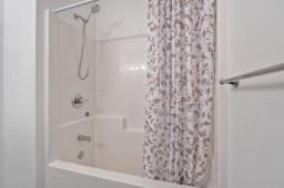 38 Falcon Drive, New Bothwell, MB R0A1C0 Photo 17