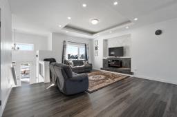 38 Falcon Drive, New Bothwell, MB R0A1C0 Photo 7