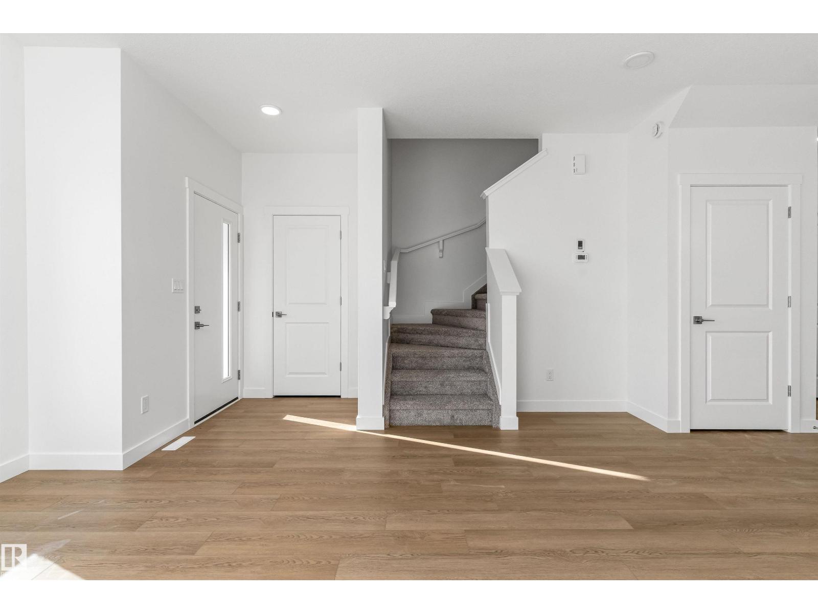 20808 40 AV NW - 3