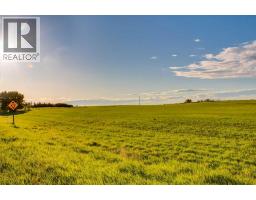 Nw; 14; 22; 27; W4m, Rural Rocky View County, AB T1X2B6 Photo 7