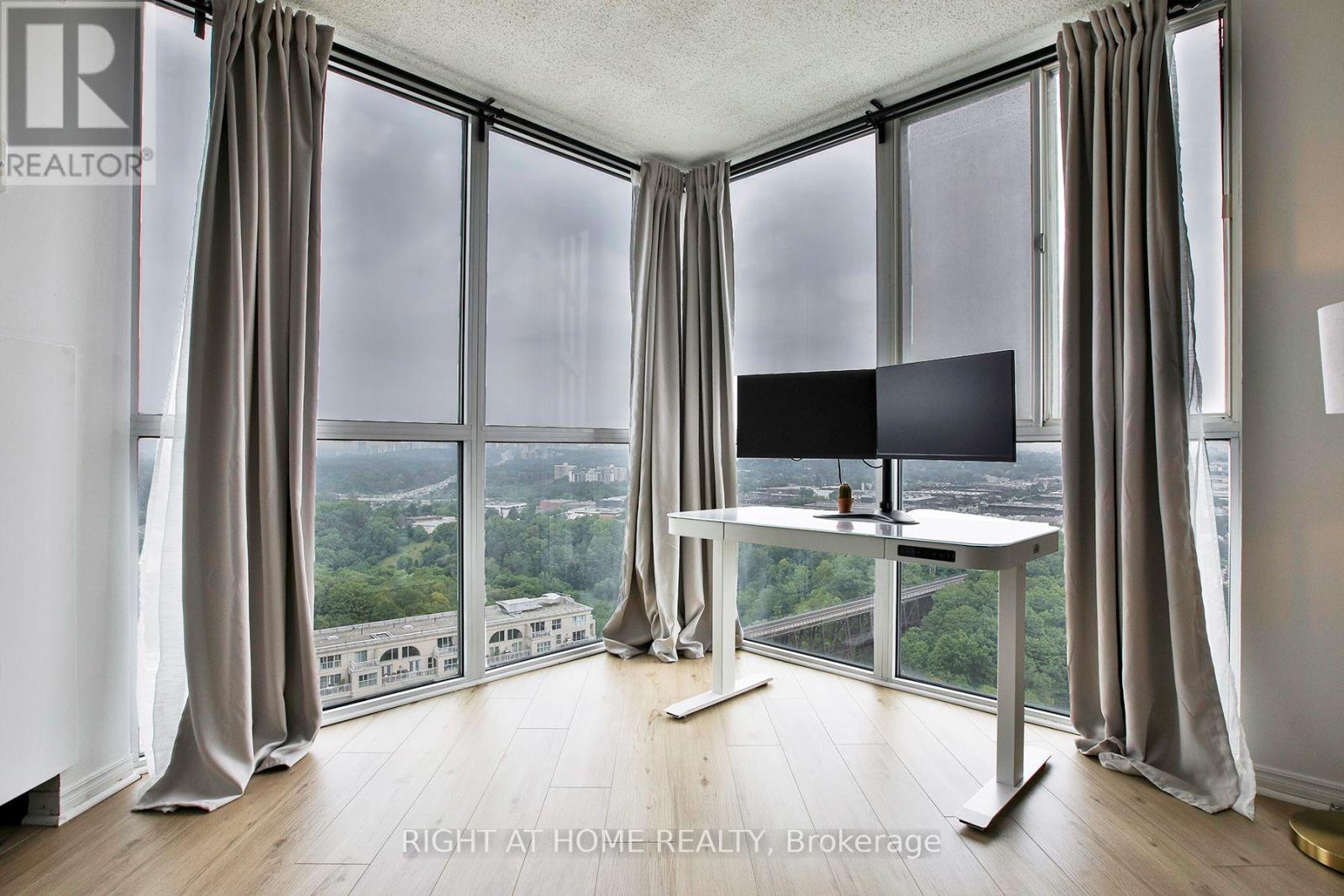 #2212 7 CONCORDE PLACE - 15