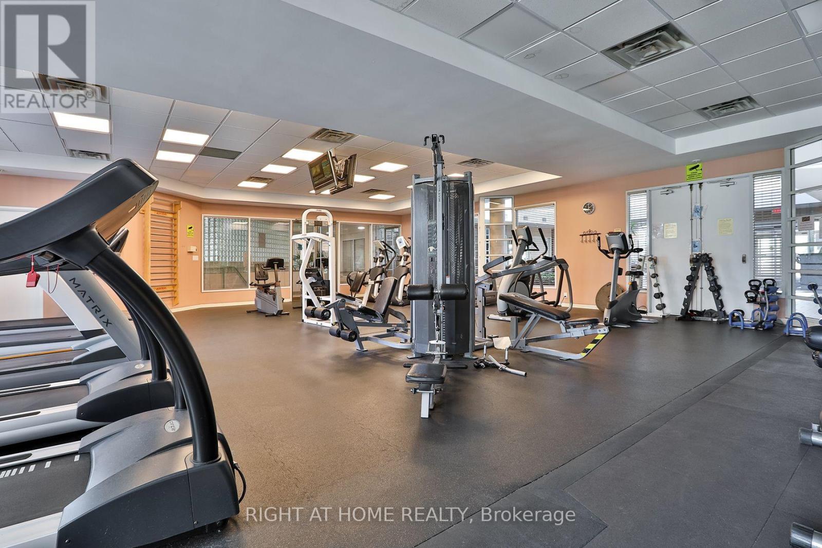 #2212 7 CONCORDE PLACE - 26