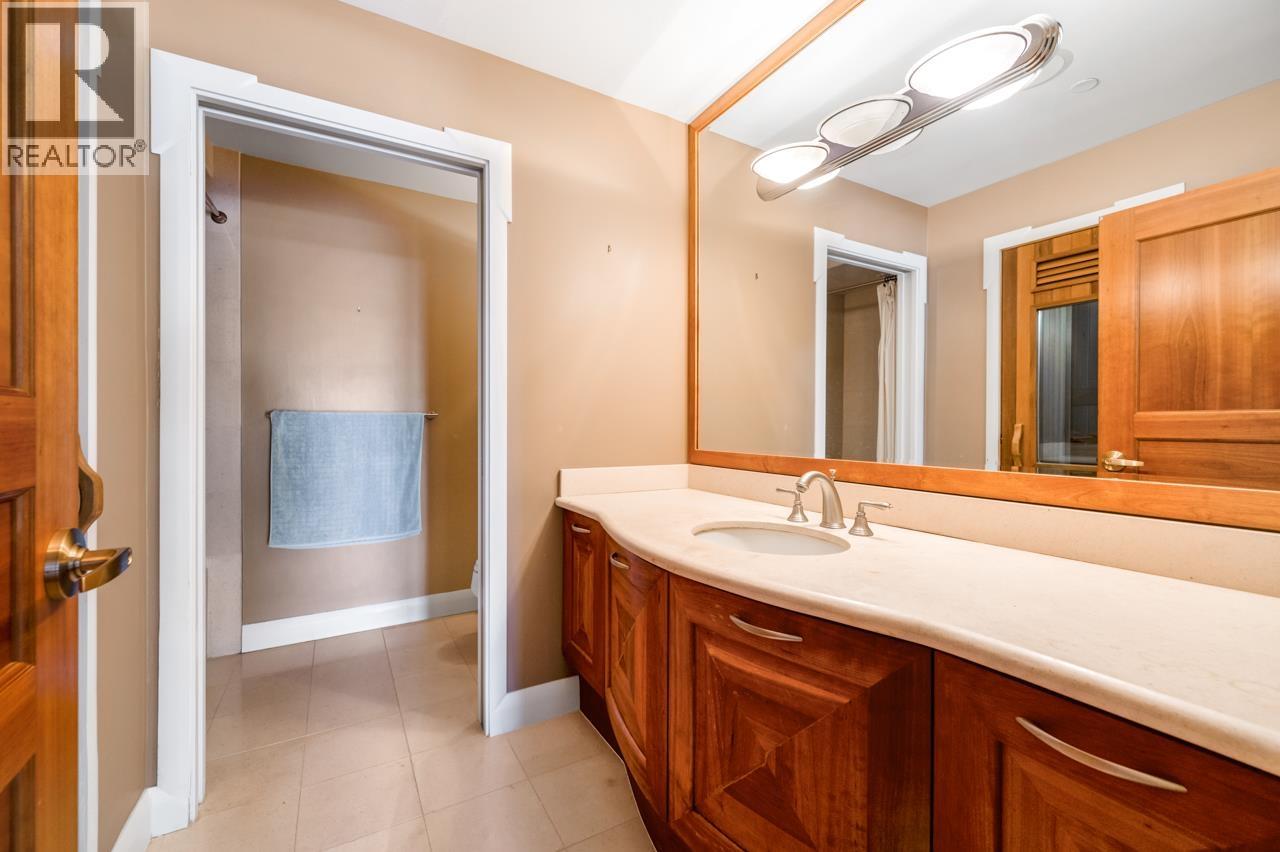 1626 PINECREST DRIVE, West Vancouver