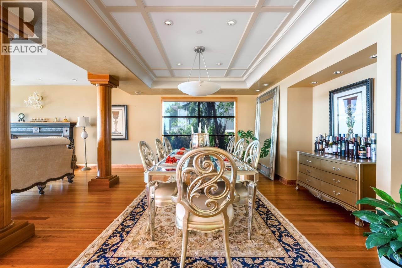 1626 PINECREST DRIVE, West Vancouver