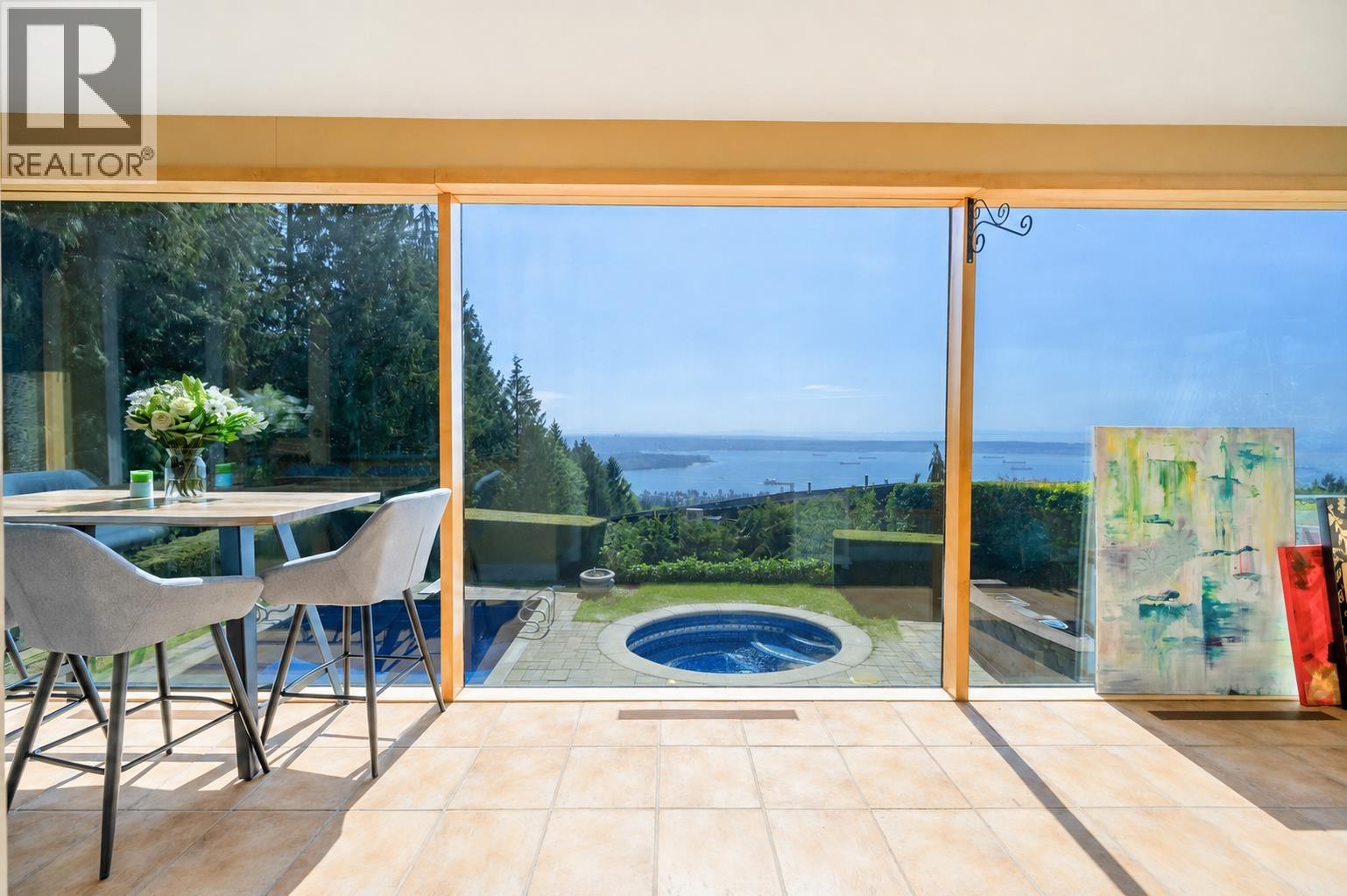 1626 PINECREST DRIVE, West Vancouver