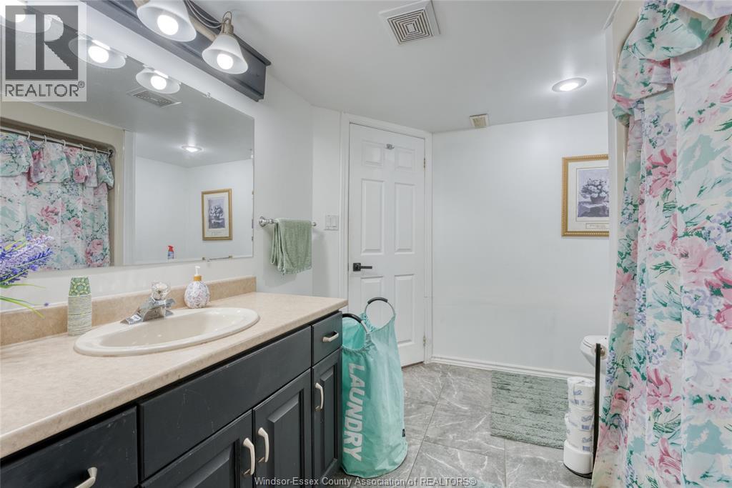 24 HOMESTEAD DRIVE - 31