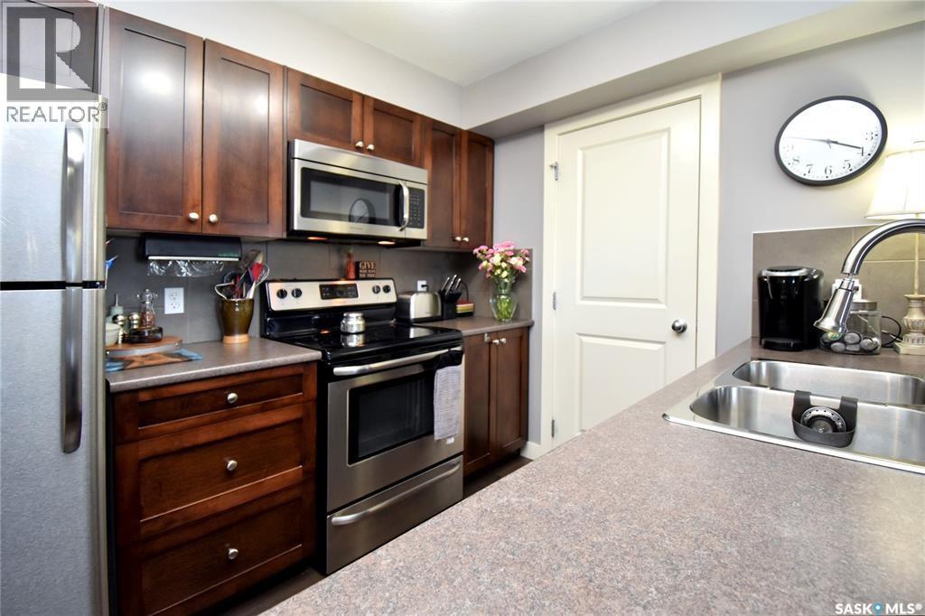 #308 306 Petterson DRIVE - 6