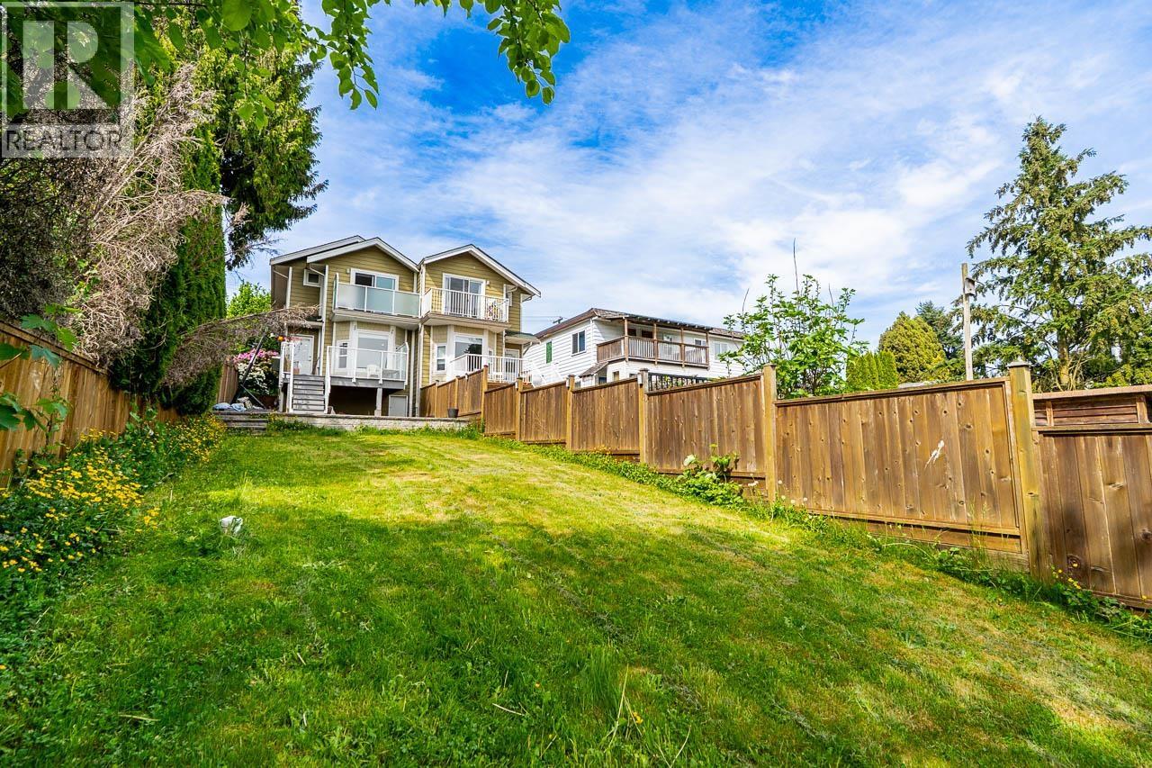 3 Bed, 3 Bath House for Sale in Coquitlam – 1124 ROCHESTER AVENUE, Coquitlam – MLS# R3154567 - Image 30