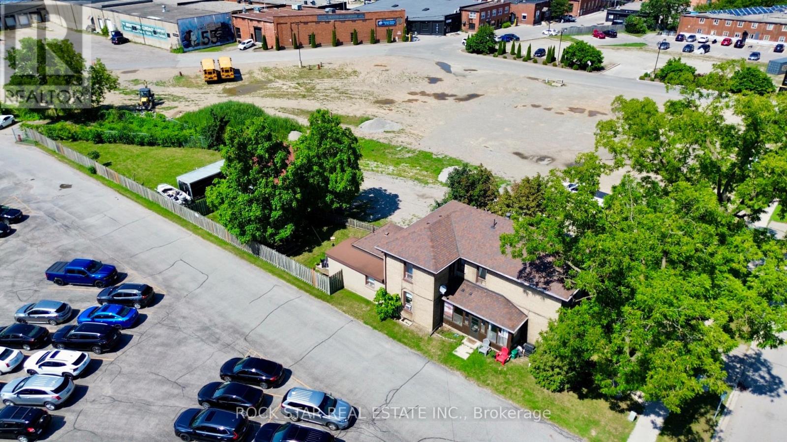 135 SHERWOOD DRIVE - Image 44