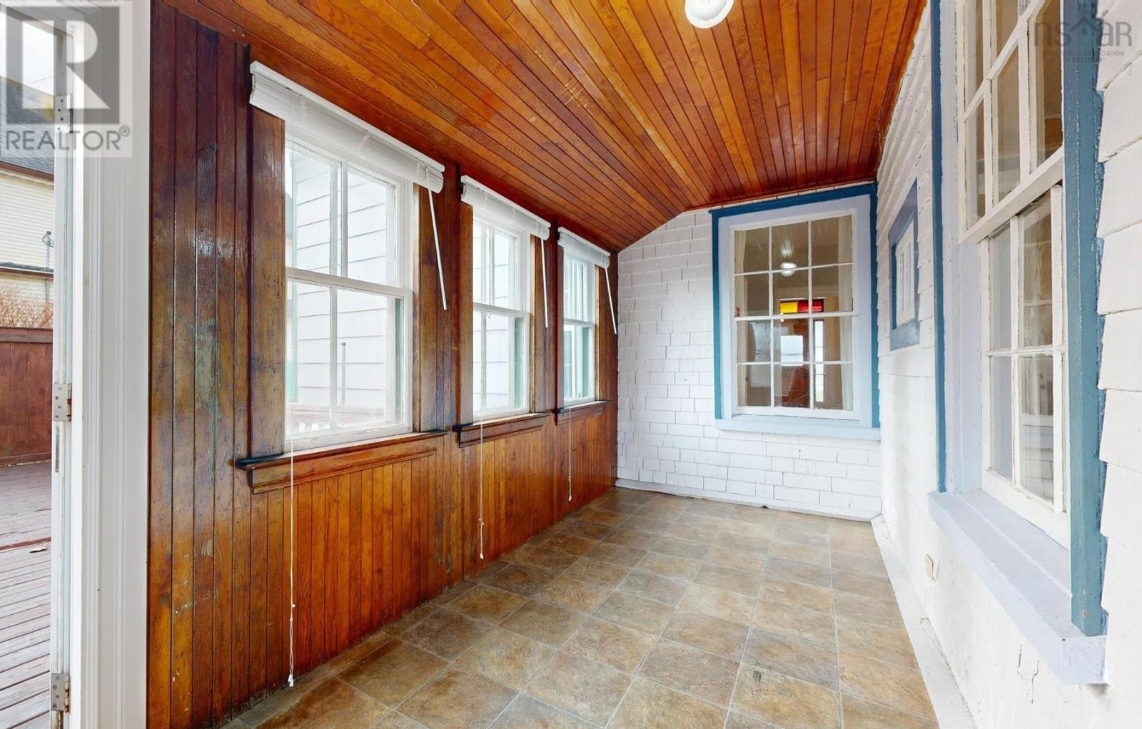 Property 31 of 44 of 20 North Street