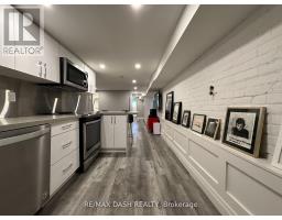Bsmt - 725 Palmerston Avenue W, Toronto, ON M6G2P6 Photo 17