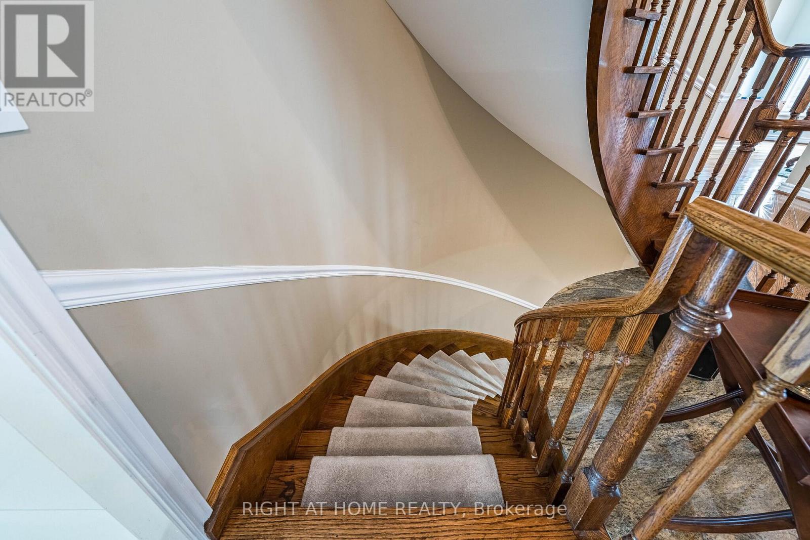 9 GLENRIDGE DRIVE - 31