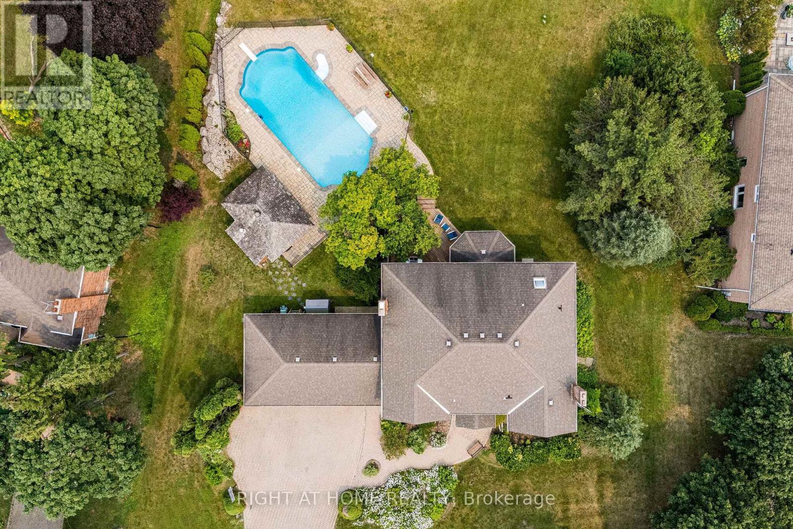 9 GLENRIDGE DRIVE - 45