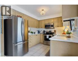 Kitchen - 213 Fellowes Crescent, Waterdown, ON L0R2H3 Photo 12