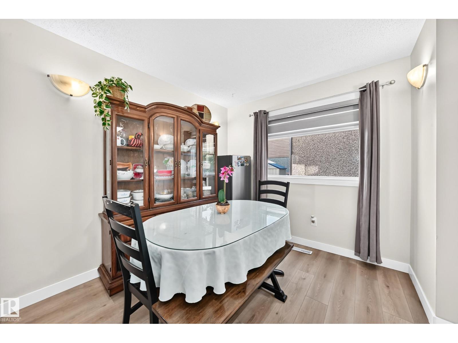 #22 3812 20 AV NW - Image 11