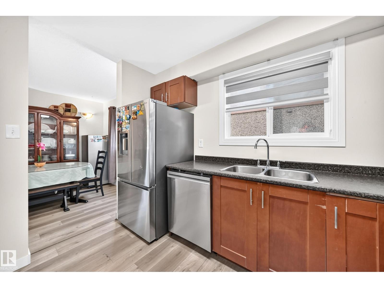 #22 3812 20 AV NW - Image 10