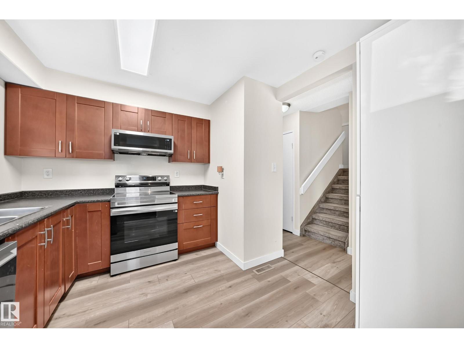 #22 3812 20 AV NW - Image 8