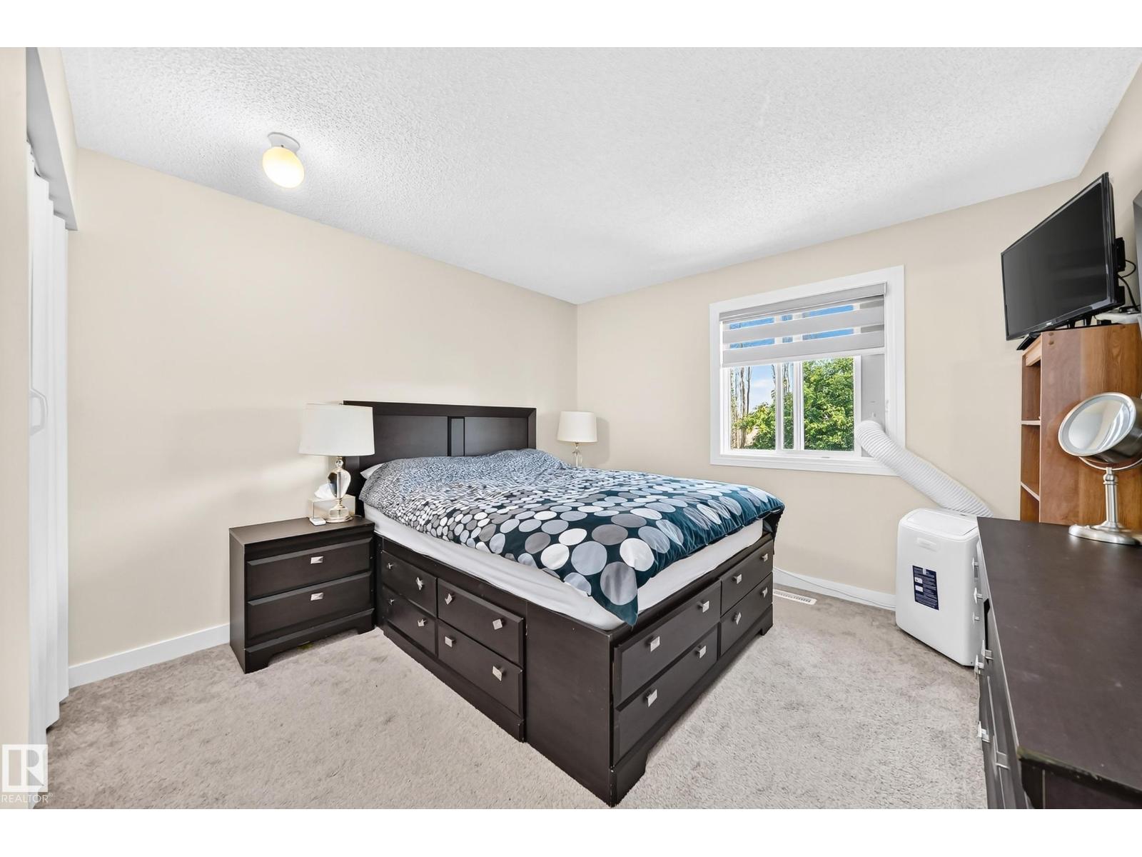 #22 3812 20 AV NW - Image 24