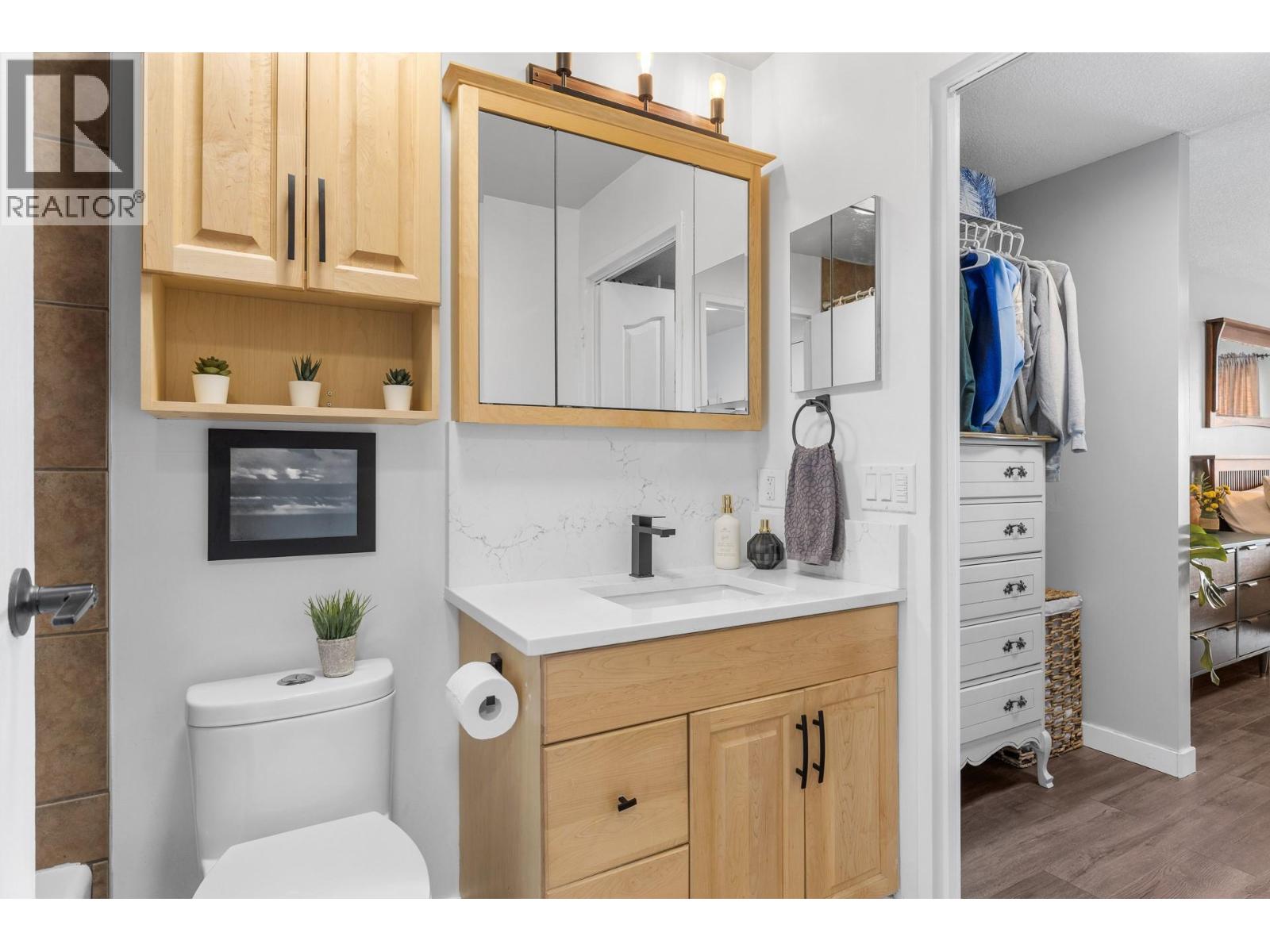 #1205 737 Leon Avenue - 35