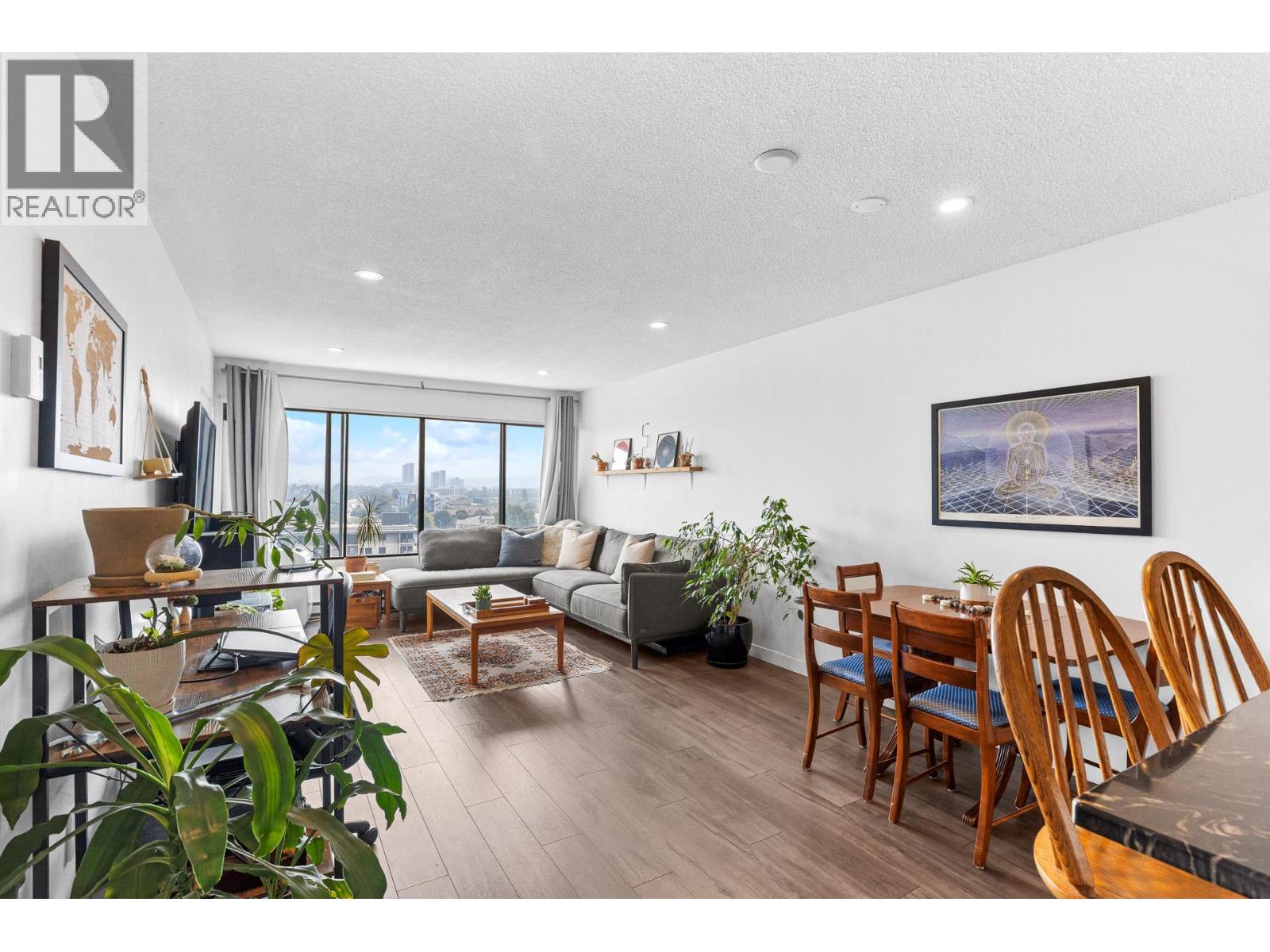 #1205 737 Leon Avenue - 5