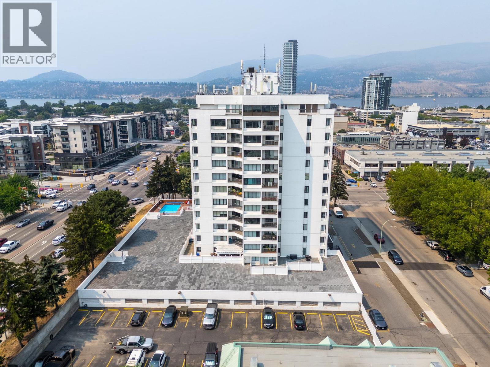 #1205 737 Leon Avenue - 64