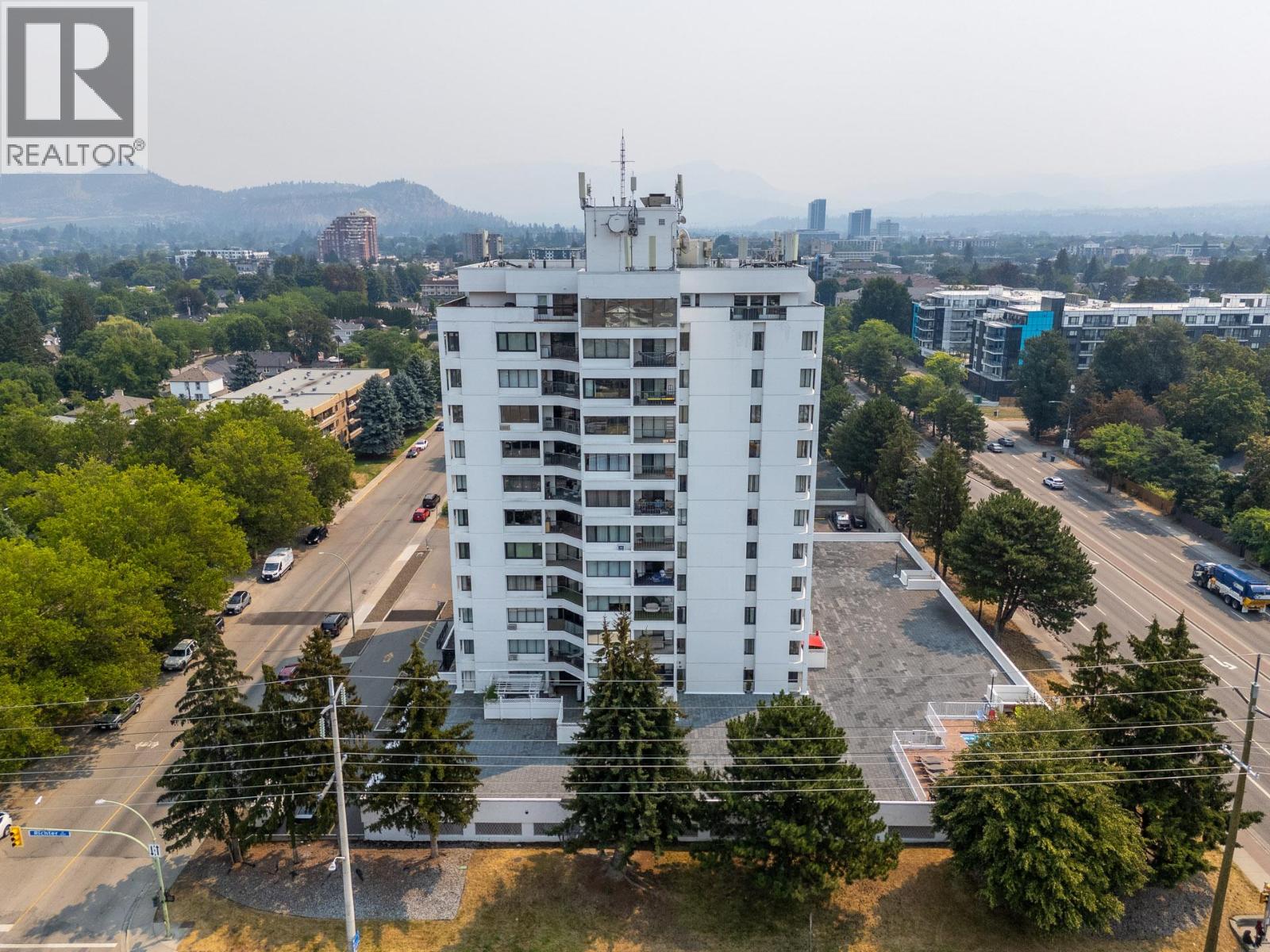 #1205 737 Leon Avenue - 62