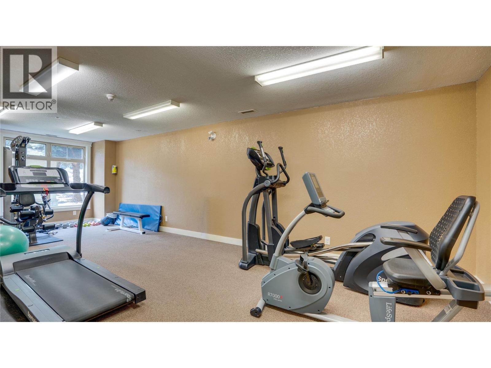 2551 Shoreline Drive Unit# 412, Lake Country