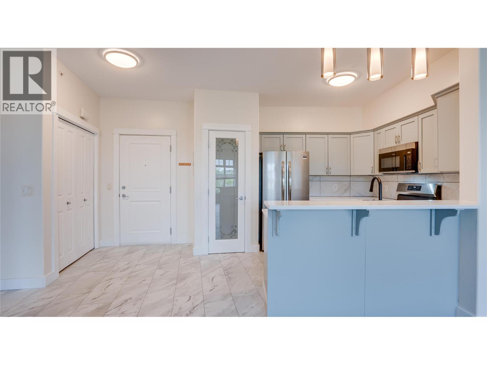 2551 Shoreline Drive Unit# 412, Lake Country