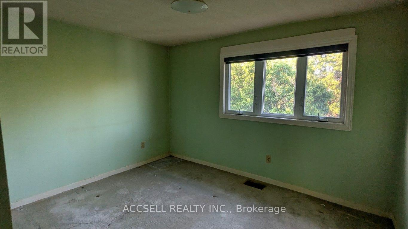 135 PLACENTIA BOULEVARD - 19
