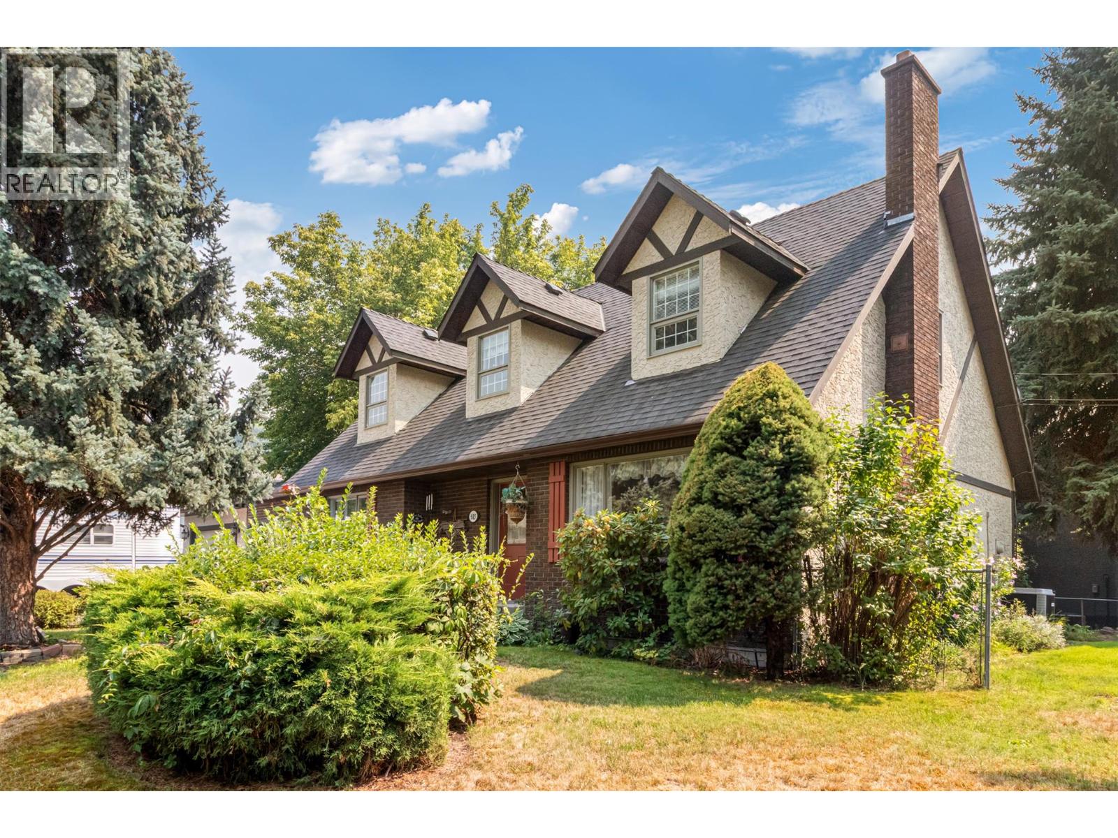 685 Stetson Court, Kelowna