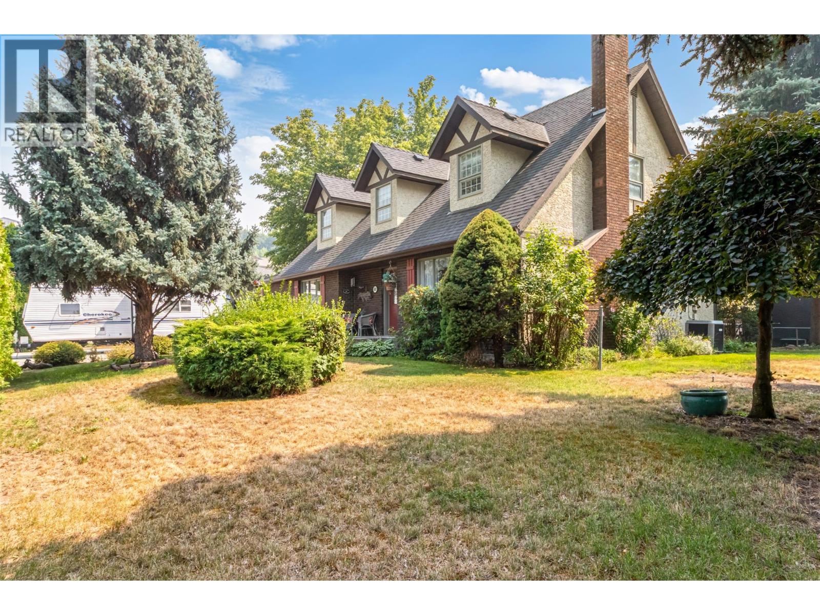 685 Stetson Court, Kelowna