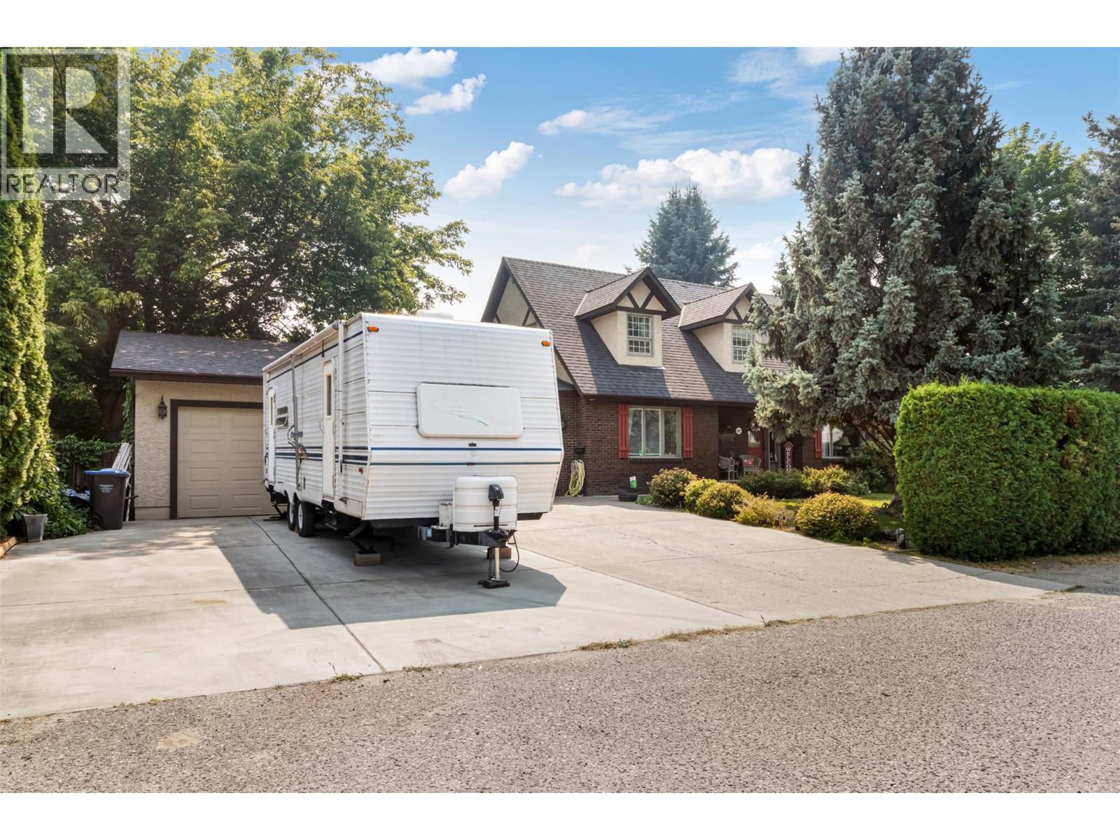 685 Stetson Court - 2