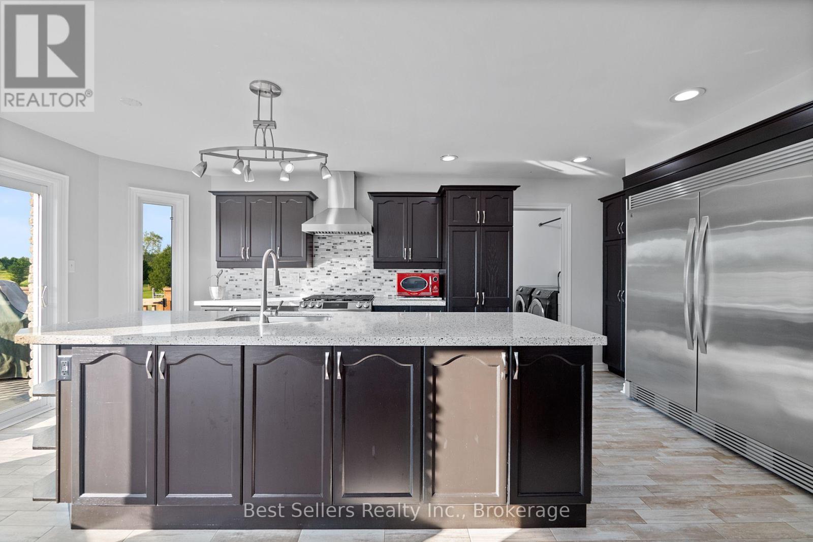 14 Pioneer Ridge Court, Essa, ON photo 16