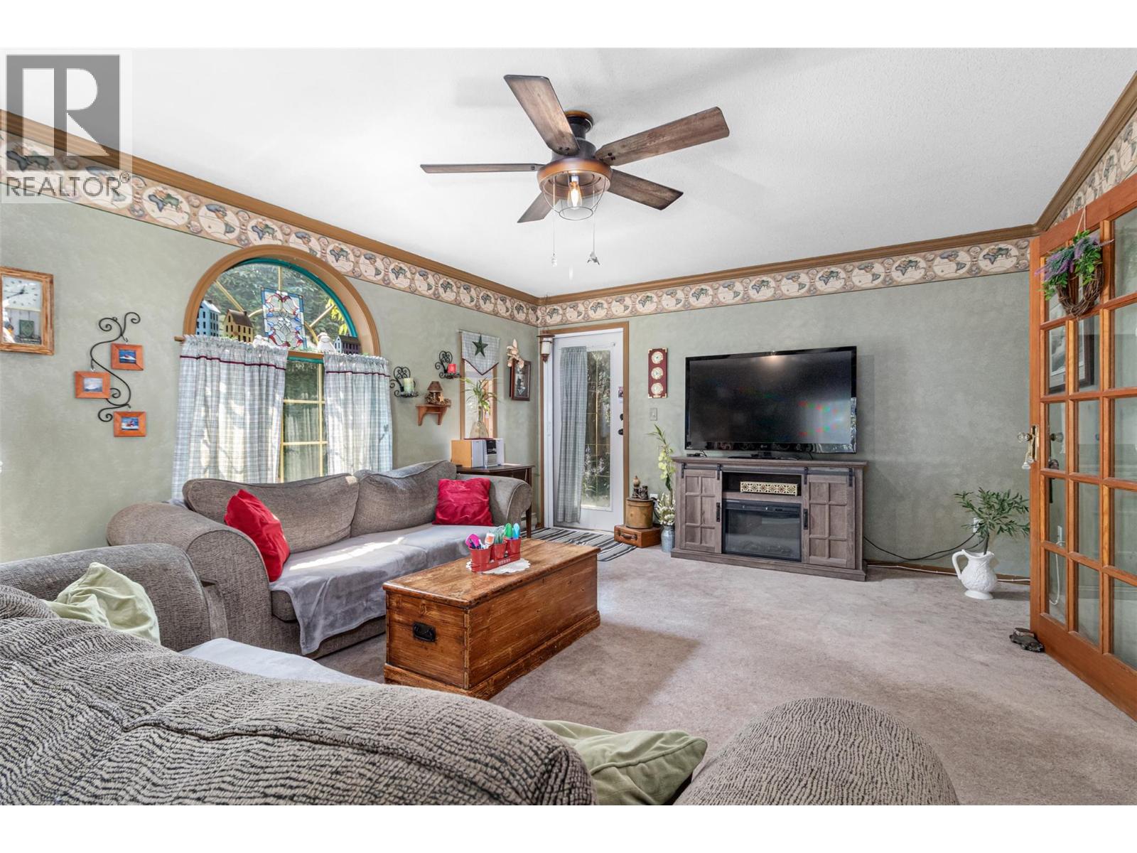 685 Stetson Court, Kelowna