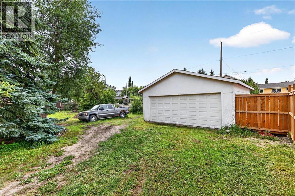 1322 23 Street - Image 30