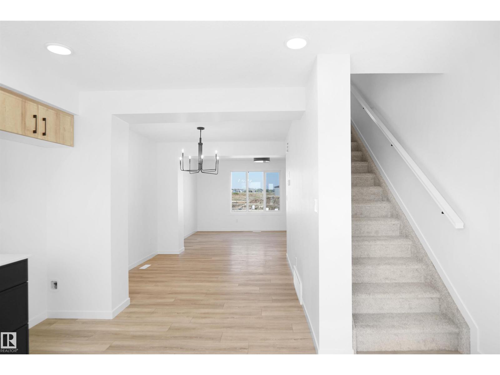 532 Uplands DR NW - 16