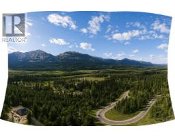 1260 Whitetail Drive, Golden, BC V0A1H7 Photo 9