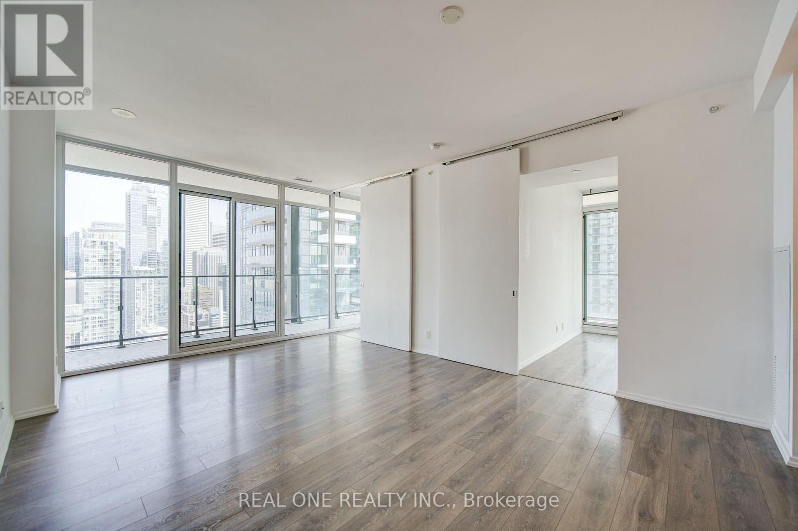 #3409 125 PETER STREET - 6